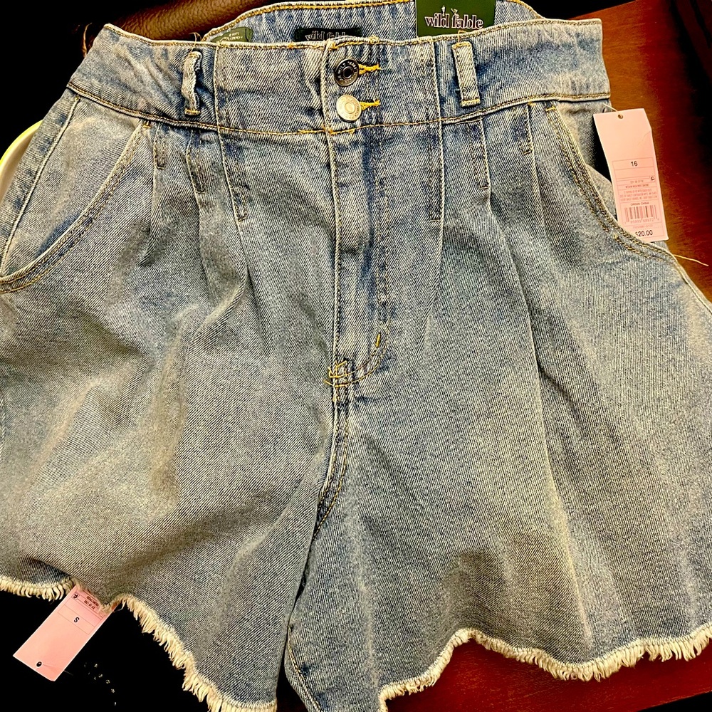 A-line denim shorts